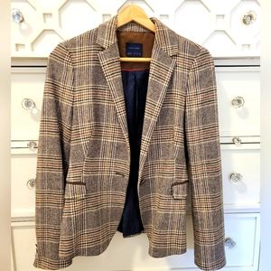 Zara Basic Blazer, size S